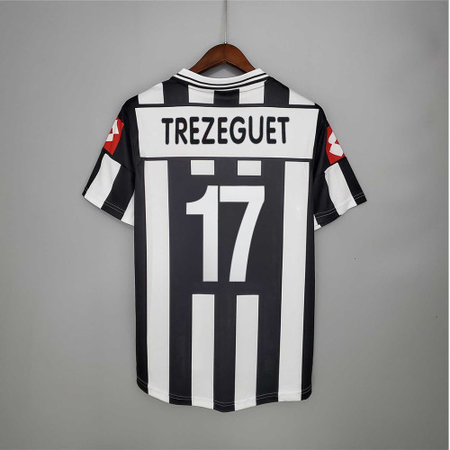 Retro Jersey 2001-2002 Juventus TREZEGUET 17 Home Soccer Jersey Vintage Football Shirt