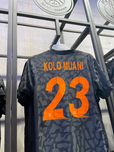 Maillot PSG Fan Version 2023-2024 Paris Saint-Germain 23 KOLO MUANI Third Away Black Soccer Jersey