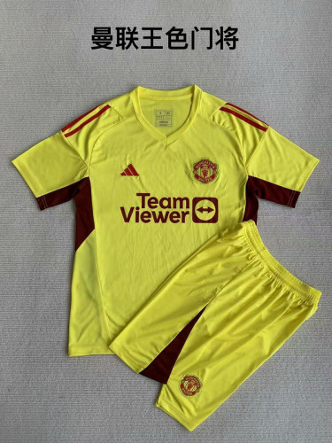 Adult Uniform 2023-2024 Manchester United Yellow Goalkeeper Soccer Jersey Shorts