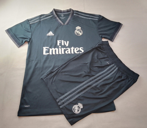 Retro Set Adult Uniform 2018-2019 Real Madrid Away Black Soccer Jersey and Shorts Vintage Football Kit