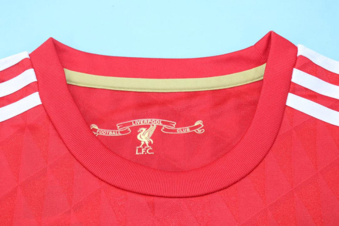 with Europa League Patch Retro Jersey 2010-2012 Liverpool Home Soccer Jersey Vintage Football Shirt