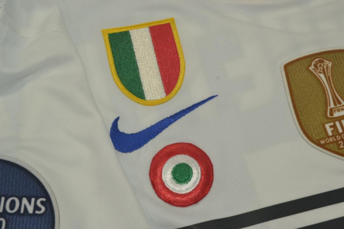 with Golden FIFA+Scudetto+Italia Coppa+UCL Patch Retro Jersey 2010-2011 Inter Milan MILITO 22 Away White Soccer Jersey