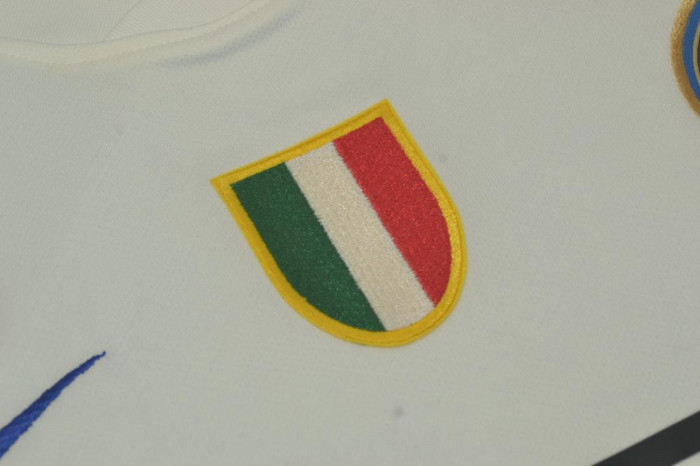 with Scudetto+Italia Coppa+Serie A Patch Retro Jersey 2010-2011 Inter Milan Away White Soccer Jersey