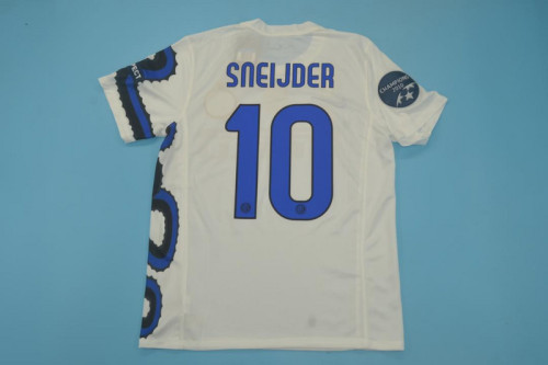 with Golden FIFA+Scudetto+Italia Coppa+UCL Patch Retro Jersey 2010-2011 Inter Milan Sneijder 10 Away White Soccer Jersey