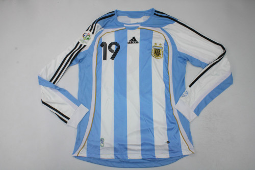 with Patch Long Sleeve Retro Jersey Argentina 2006 Home Soccer Jersey Vintage Football Shirt