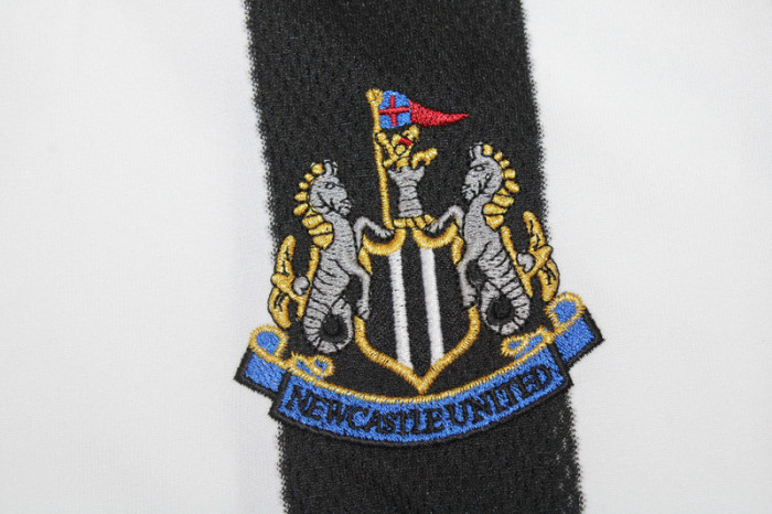 with EPL Patch Retro Jersey 2003-2005 Newcastle United Home Soccer Jersey Vintage Football Shirt