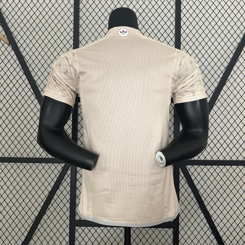 Player Version 2024-2025 Juventus X Gucci Soccer Jersey Beige Football Shirt