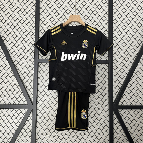Retro Youth Uniform 2011-2012 Real Madrid Away Black Soccer Jersey Shorts Vintage Child Football Kit