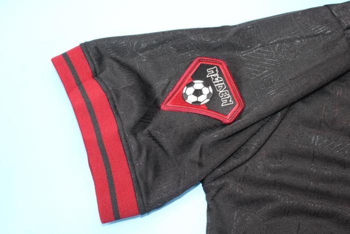 Retro Jersey 2016 West Ham Iron Maiden 16 Black Soccer Jersey Vintage Football Shirt