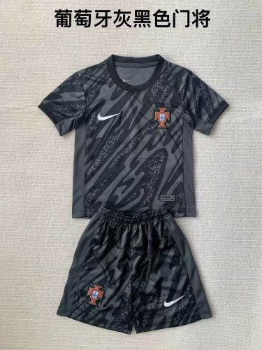 Youth Uniform Kids Kit Portugal 2024 Black Goalkeeper Soccer Jersey Shorts Child Football Set