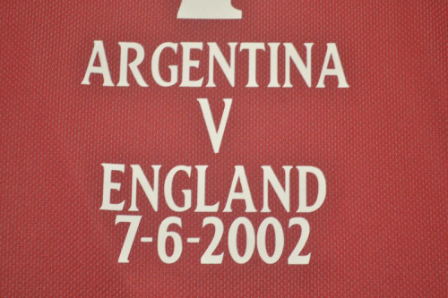 with Front Lettering+World Cup Patch Retro Jersey 2002 England Away Red Soccer Jersey Vintage Football Shirt