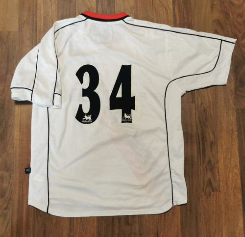 Retro Jersey 2002-2003 Manchester United 34 Away White Soccer Jersey Vintage Football Shirt