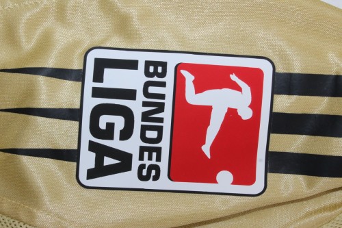 with Bundesliga Patch Retro Jersey 2004-2005 Bayern Munich Away Gold Soccer Jersey Vintage Football Shirt