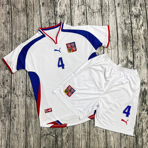 Adult Uniform with Patch Retro Jersey 2000 Czech NEDVED 4 Away White Soccer Jersey Shorts