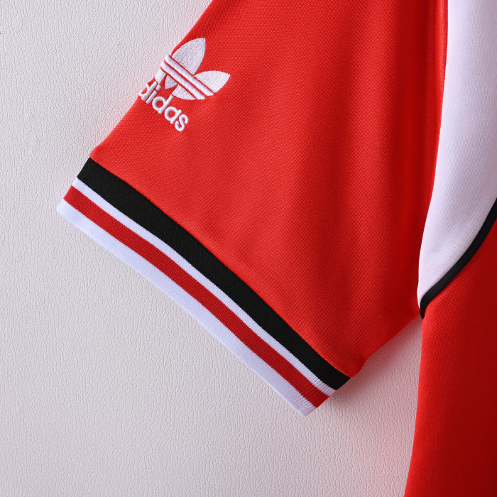 Retro Jersey 1985-1986 Manchester United Home Soccer Jersey Vintage Football Shirt