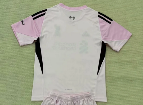 Fan Version 2025-2026 Liverpool Pink Goalkeeper Soccer Jersey Football Shirt