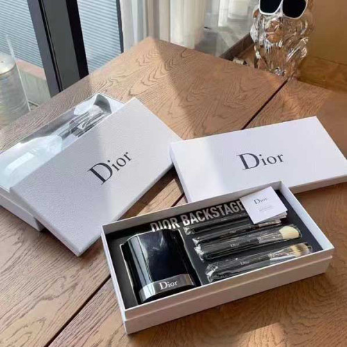 Dior 後台化妝四支刷具 粉底刷 腮紅刷 眼影刷 眼線刷 化妝刷四件套 配桶刷 刷子收納盒 超值刷具裝