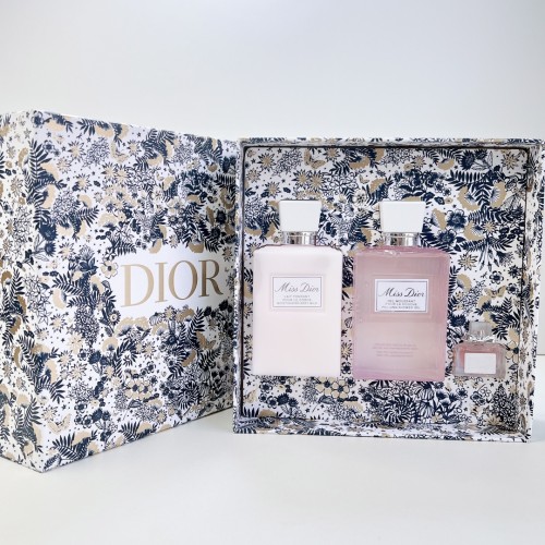 Dior花漾甜心全身香氛三件套🌷禮盒裝 沐浴乳200ml+身體乳200ml+香水小樣5ml 滋潤保濕 送提袋 送禮好物