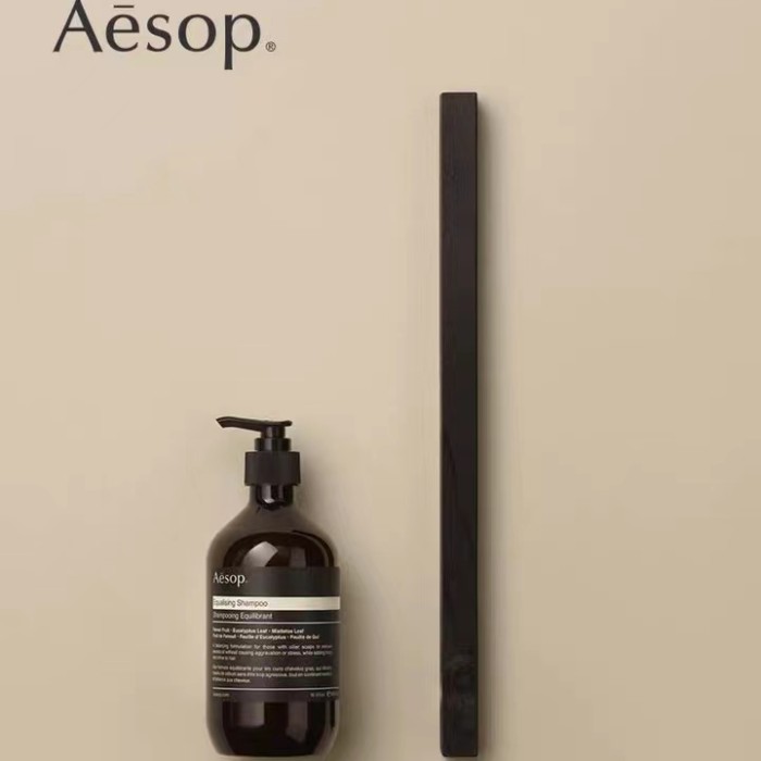Aesop伊索 現貨清倉 只剩一個香味！身體潔膚露 天竺葵 沐浴乳 500ML  新版洗髮精500ML  去角質 芫荽
