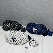 NY(ニューヨークヤンキース) バッグ　３色