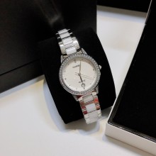 Chanel　 レディース　 時計　サイズ32mm*8mm　２色