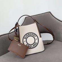 Burberry(バーバリー) レディース バッグ 20ss新品