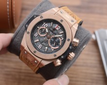 HUBLOT (ウブロ) Big Bang “大爆発” 時計 新品