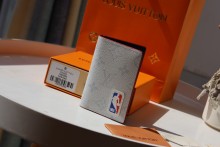 LV & NBA MULTIPLE 財布 新品  新型 潮流 気質 独特の風格を持つ 上品で気前がいい