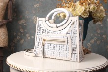 Fendi レディースバッグ 3色