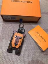 LOUIS VUITTON キーホルダー