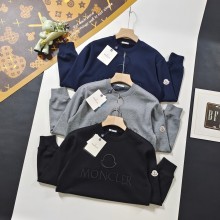 Moncler （モンクレール） パーカー 人気