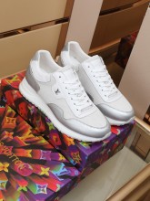 LV(ルイ·ヴィトン) スニーカー新作 白 人気23ss
