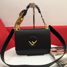Fendi (フェンディ) Kan I レディース バッグ 新品