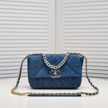 Chanel (シャネル)バッグ 人気