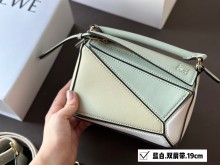 Loewe (ロエベ) バッグ 人気18*11cm
