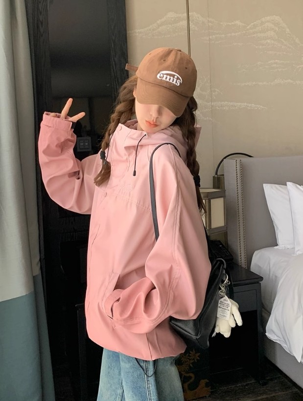 Gradient Pink Rush Coat for Women's Spring and Autumn 2024 New Design, Sweet and Elegant, Age Reducing Hooded Work Jacket