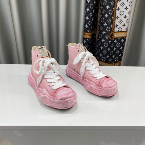 MMY/Maison Mihara Yasuhiro High Sneaker Pink