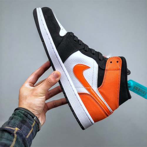 Air Jordan 1 Mid