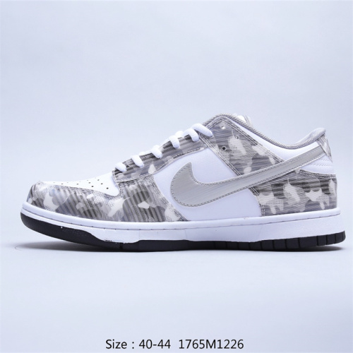 2 Color SB Dunk Low Size: 36-45 With Box