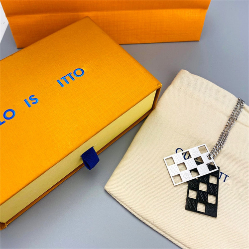 LV Necklaces Optional Box