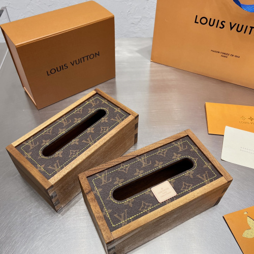 LV Tissue Box With Box Size : 22*13cm