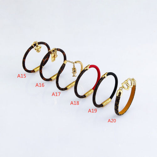 LV Bracelets Optional Box Titanium Steel Material