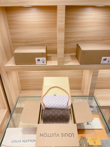 LV shoulder bags with box lhx21071675