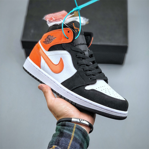 Air Jordan 1 Mid