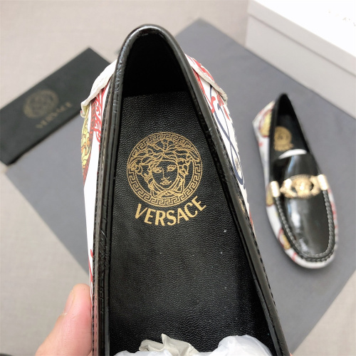 US【6-10】VERSACE【2 Color】Moccasin Top Quality With Box