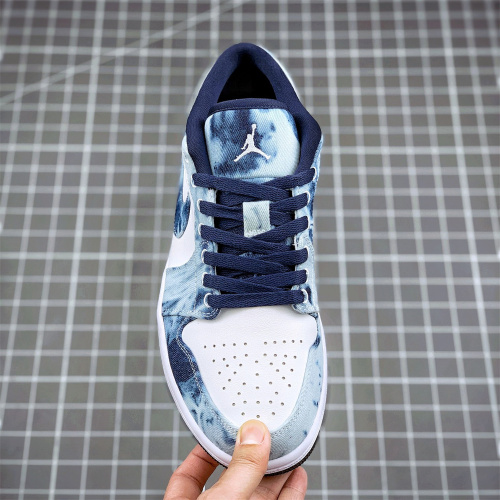 Air Jordan 1 Low
