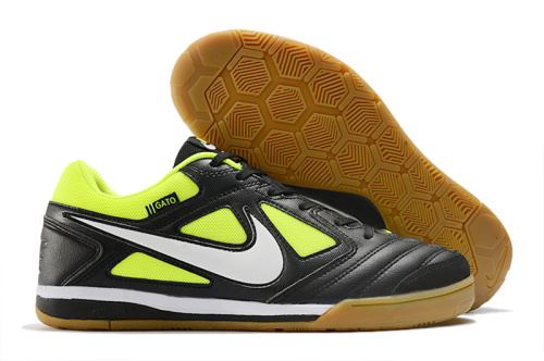 Supreme x Nike SB Gato IC