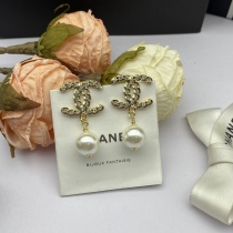 CHANEL Women's Earrings Optional Box