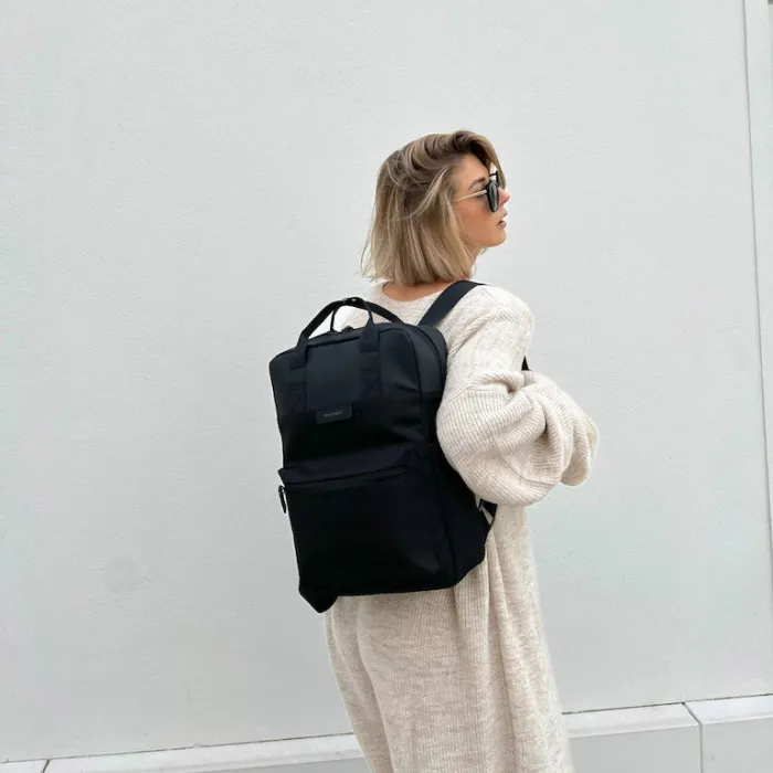 Bergen All Black