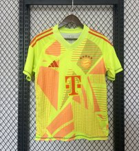 24-25 Bayern Goalkeeper Fans Soccer Jersey